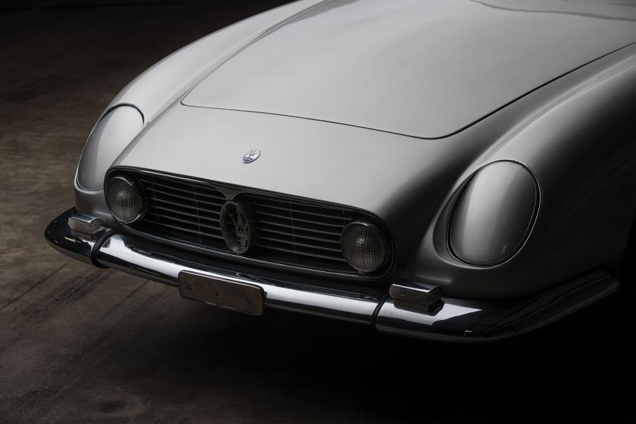 Детали экстерьера Maserati 5000 GT Coupe (AM103.016) 1961 года  (фото 8 из 23)